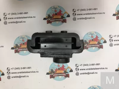 Подушка двигателя задняя 4628977 / 4628983