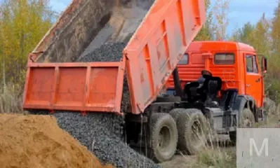 Самосвал в аренду предоставлю, водитель опытный.