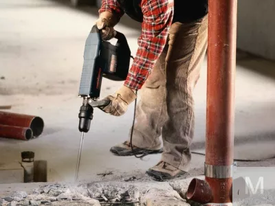 Продаю молоток отбойный Bosch.